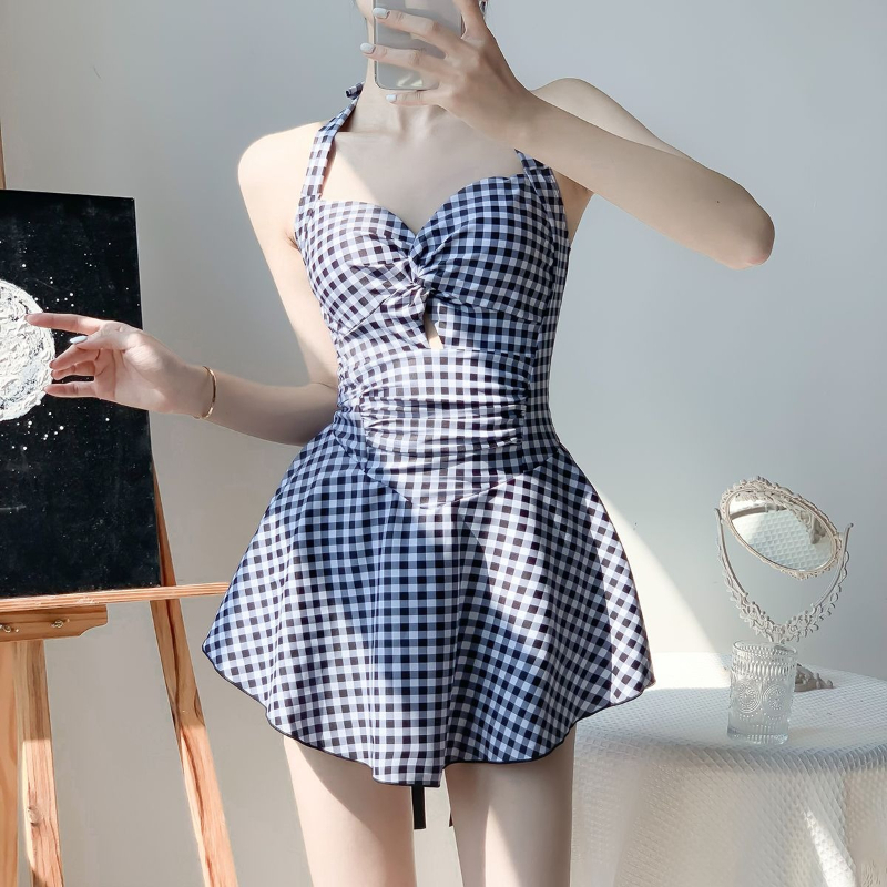 Nuevo Traje de Baño de Una Pie - Suits reseña y precio